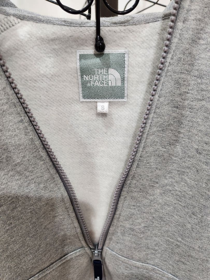 極美品　THE NORTH FACE グレー ジップアップパーカー
