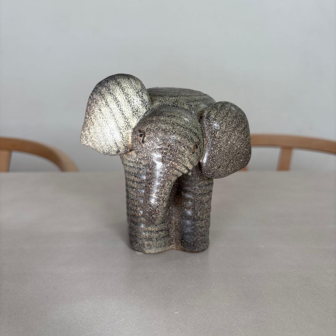 リサラーソン　エレファント　ゾウ