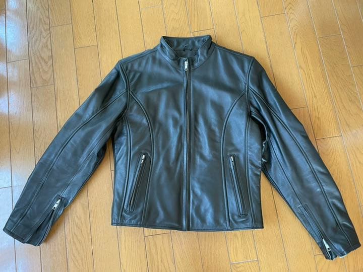 お値下げ！美品　ライダースジャケット レザージャケット