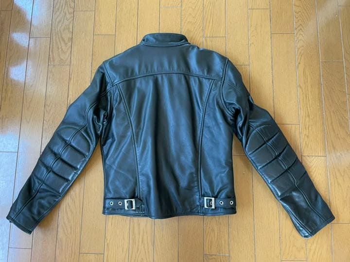 お値下げ！美品　ライダースジャケット レザージャケット