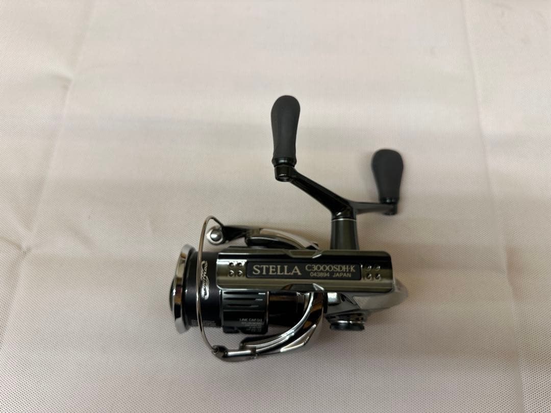 シマノ　22ステラC3000SDHHG【美品】替スプール付