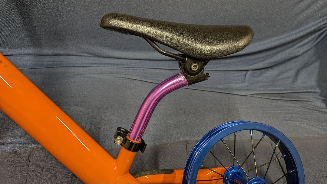 ストライダー　カスタムパーツ含　オレンジ　ダディラボホイール　極反り棒