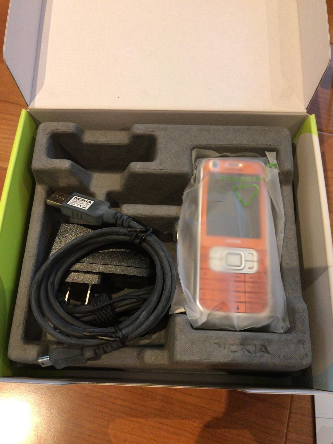 Nokia NM705i 新品未使用