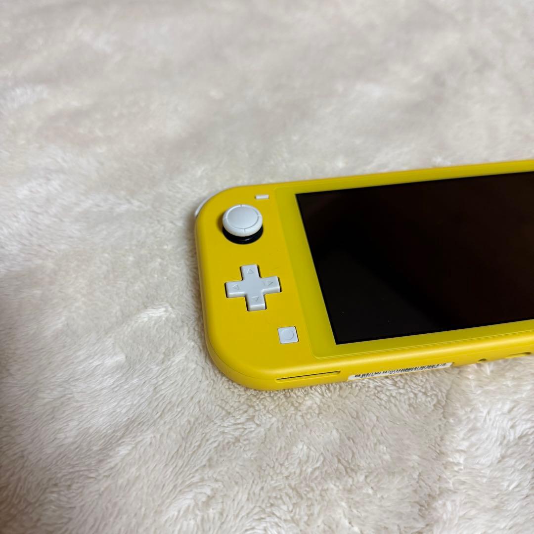 Nintendo Switch Lite イエロー 本体とソフト付き
