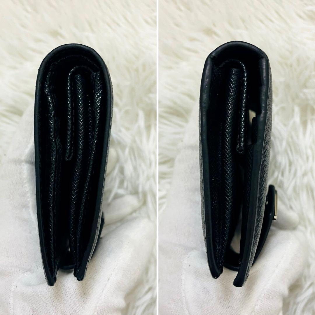 極美✨付属完備✨PRADA 二つ折り財布 サフィアーノ 三角ロゴ レザー 黒