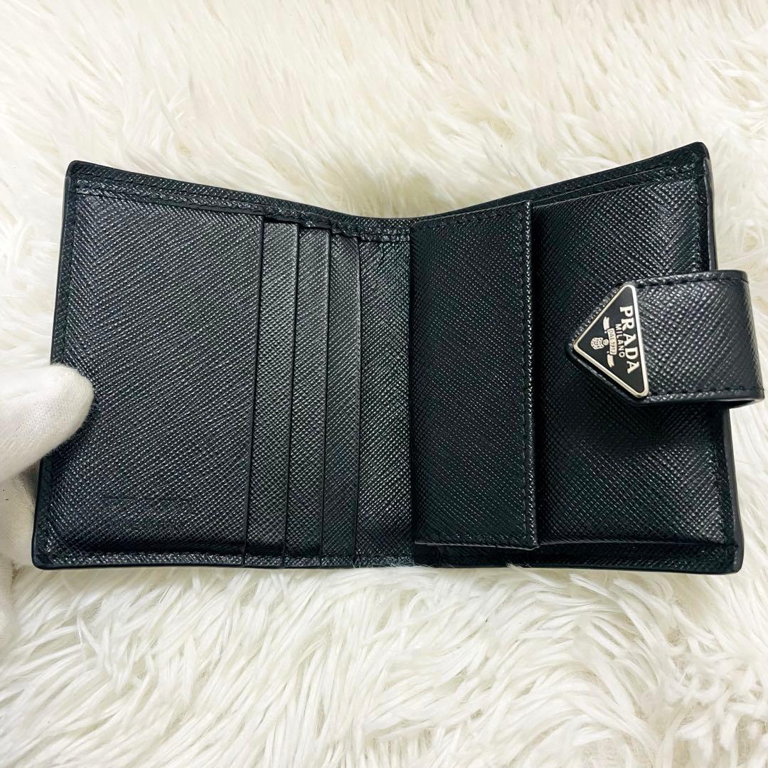 極美✨付属完備✨PRADA 二つ折り財布 サフィアーノ 三角ロゴ レザー 黒
