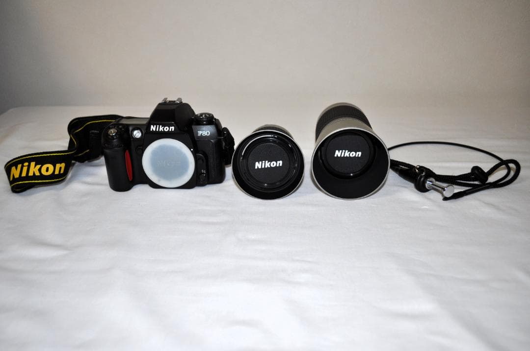 Nikon F80 フィルム一眼レフカメラ　レンズ2本付き