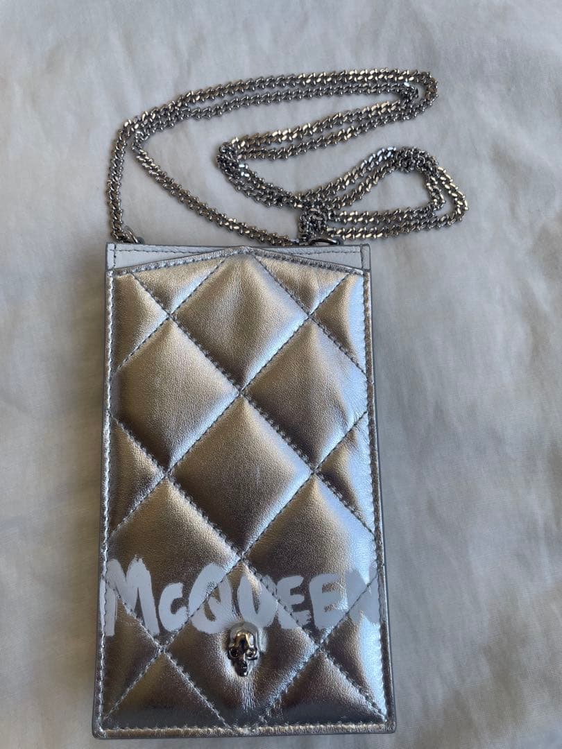 アレキサンダーマックイーンスカルフォンケースオンチェーン/バッグ新品未使用