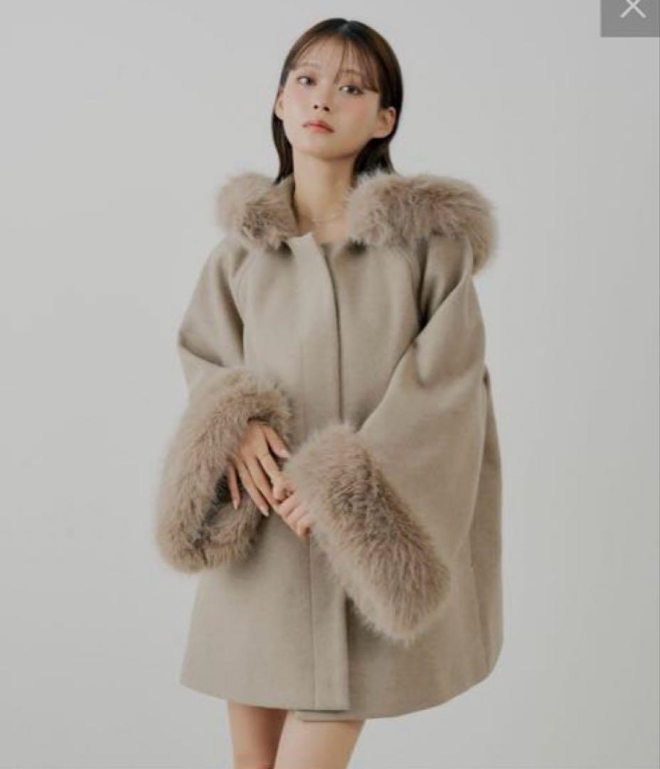 【Chico】チコ ファー付きフード襟マルチwayケープコート