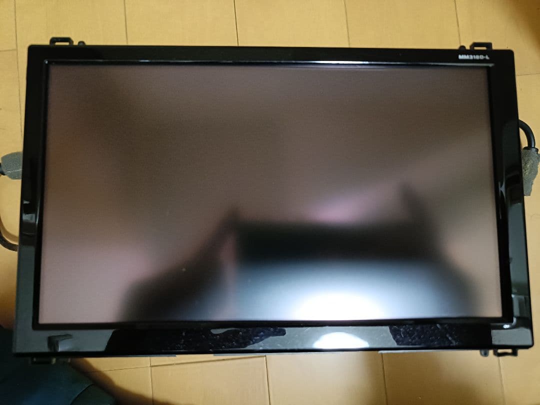 日産ディーラーナビ　MM318D-L T３２エクストレイル用