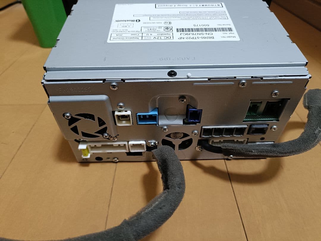 日産ディーラーナビ　MM318D-L T３２エクストレイル用