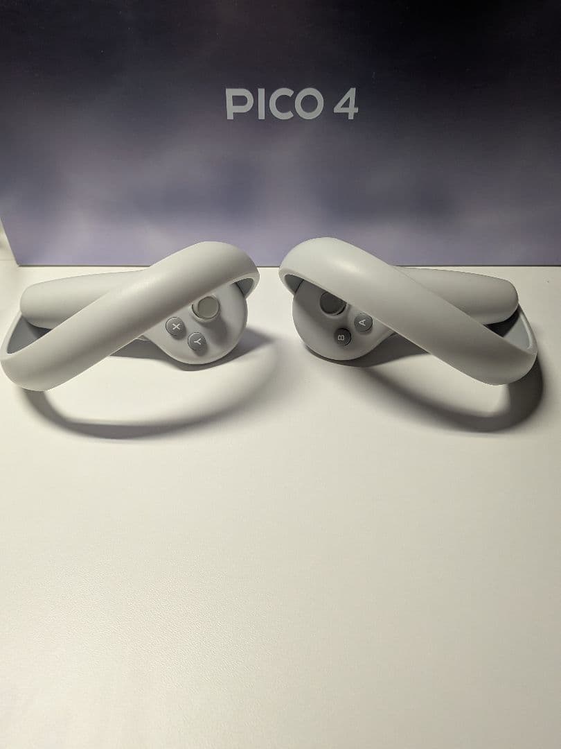 PICO 4 VRヘッドセットとコントローラー　128G