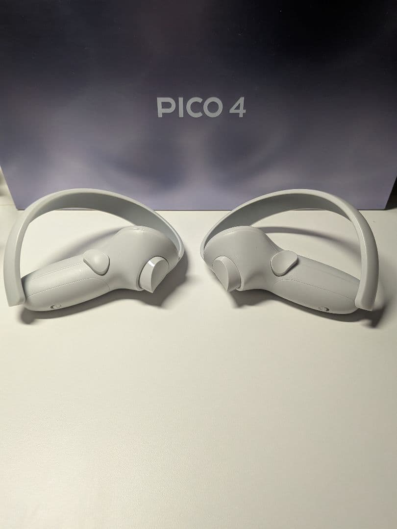 PICO 4 VRヘッドセットとコントローラー　128G