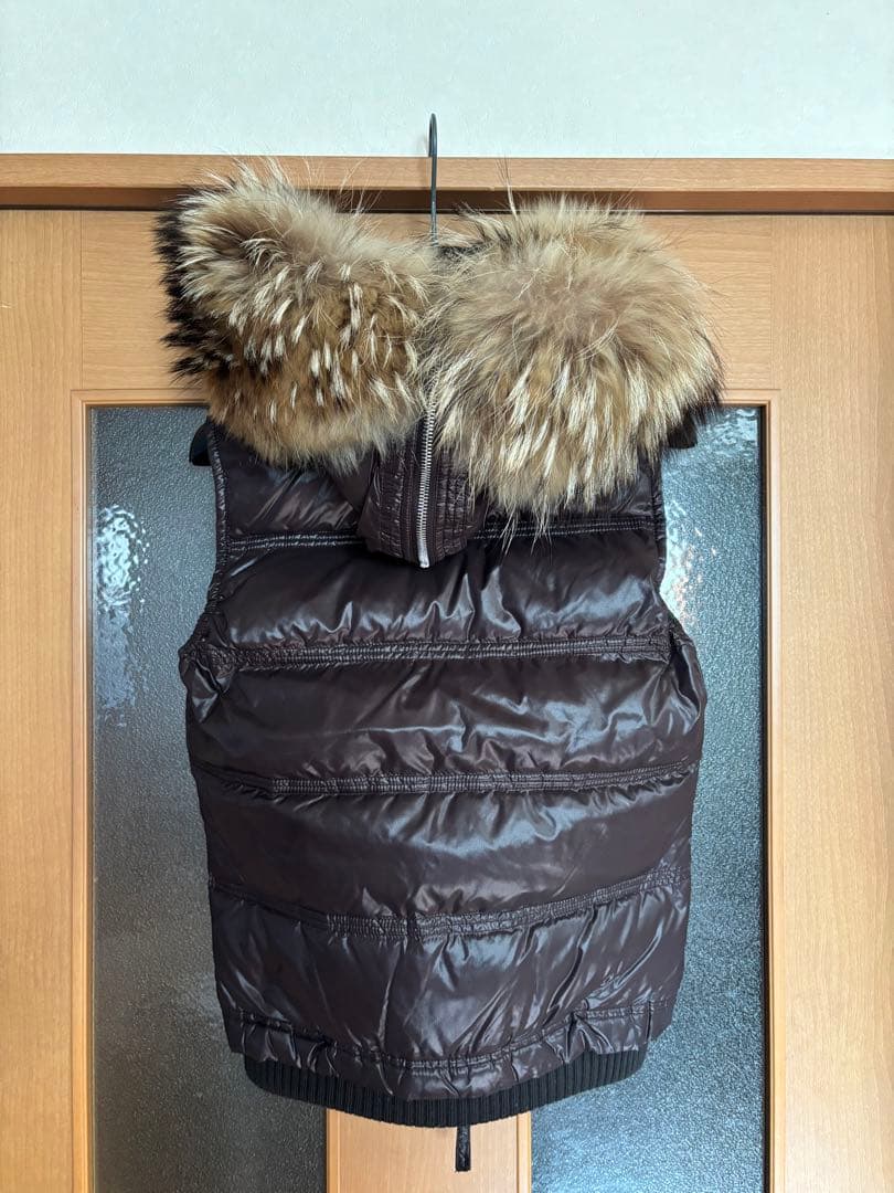 デュベティカ ファー付きダウンベスト 42