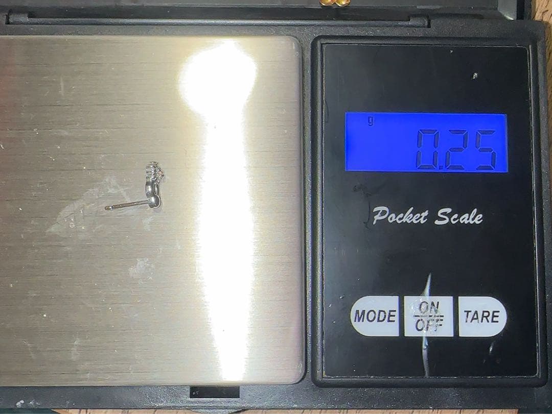 K14WG 刻印あり ホワイトゴールド 0.07ct ダイアモンド ピアス