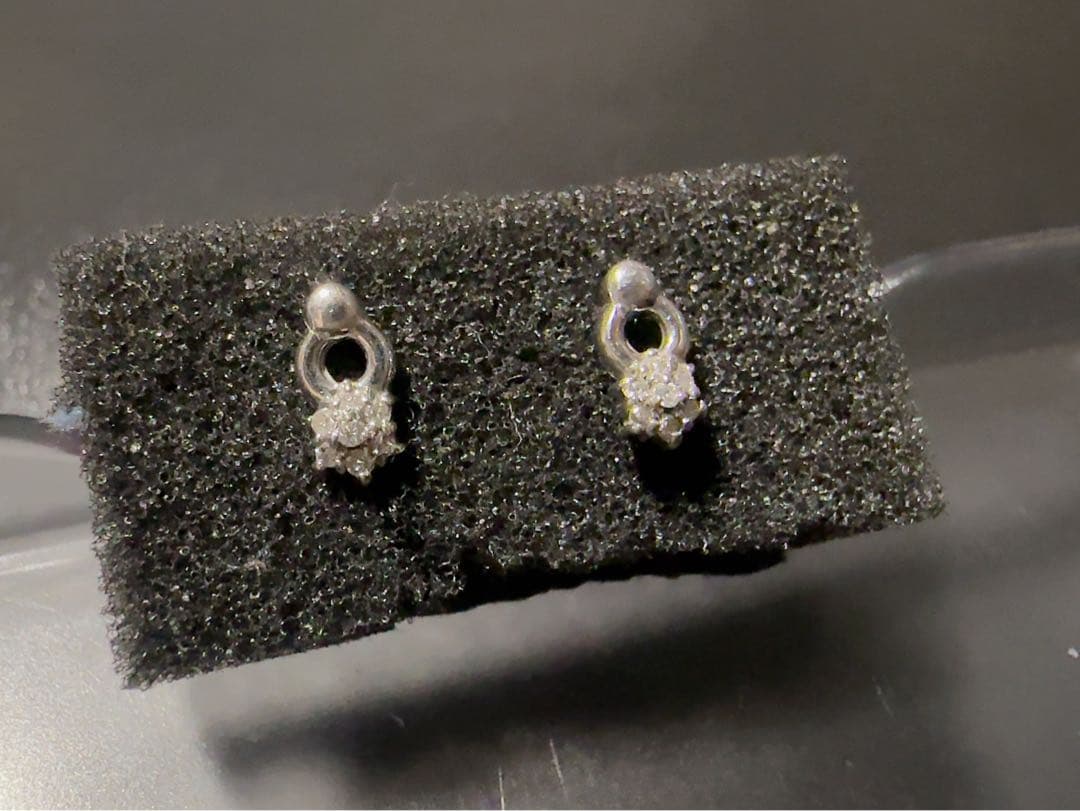 K14WG 刻印あり ホワイトゴールド 0.07ct ダイアモンド ピアス