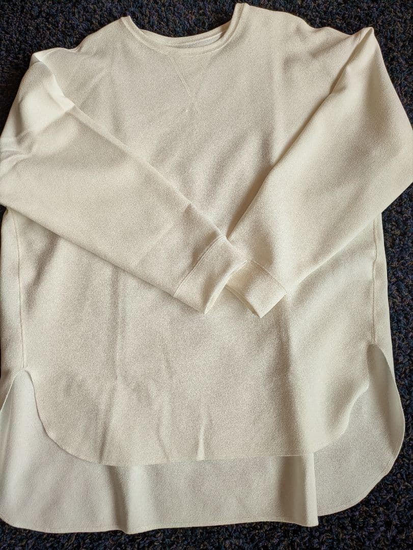 未使用近　ウィムガゼット　Vガゼットプルオーバ　FREE 定価16500