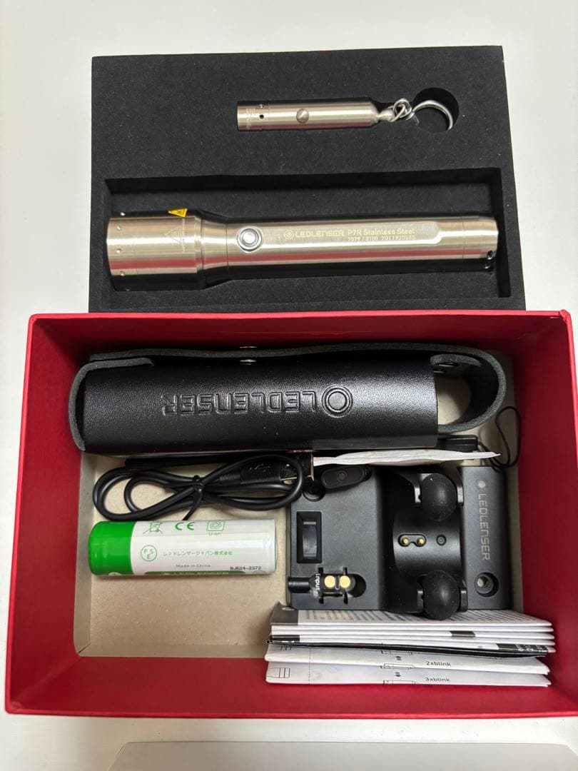 ★超激レア★ LEDLENSER P7R Core&V8 限定ステンレススチール