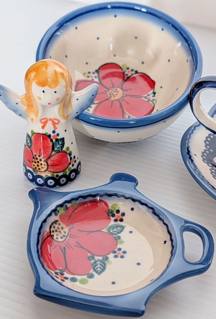 ポーリッシュポタリー ガリア社 ハートのカップ＆ソーサー セット♡.*・゜