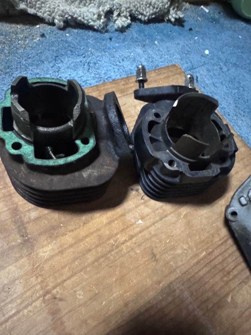 赤*ロ様 AF35 ボアアップキット、純正ピストンシリンダーセット