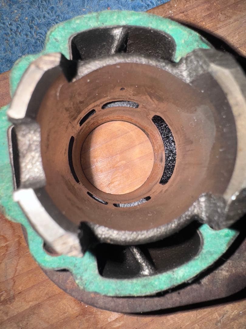 赤*ロ様 AF35 ボアアップキット、純正ピストンシリンダーセット