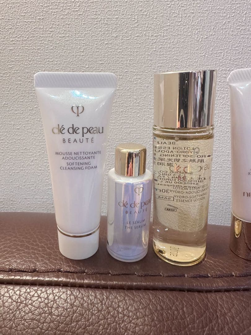 27499円相当⭐クレドポーボーテ♡ラ・クレーム♡特製サイズラディアンス