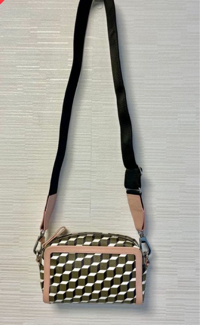 PIERRE HARDY ピエールアルディ　カメラバッグ　ショルダー