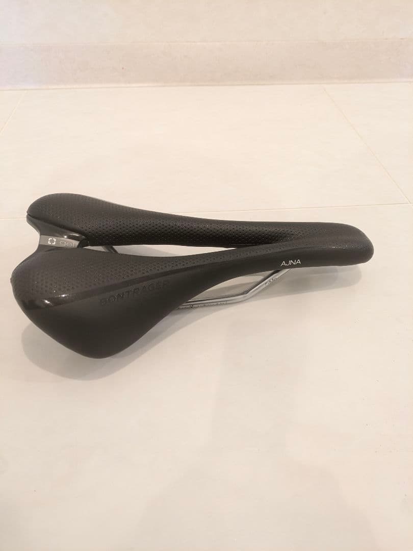 BONTRAGER サドル AJNA COMP gel 軽量