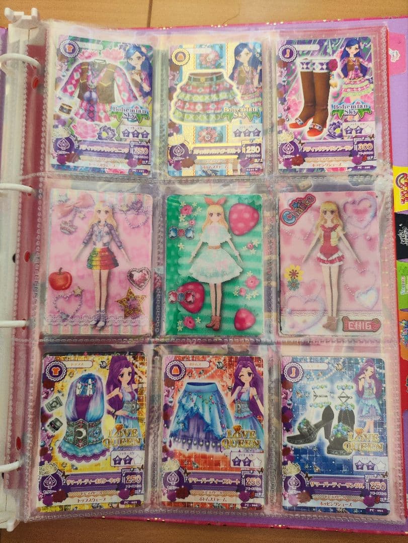 アイカツカード 300枚程 スターライトフェス ゴスマジック含 バインダーセット
