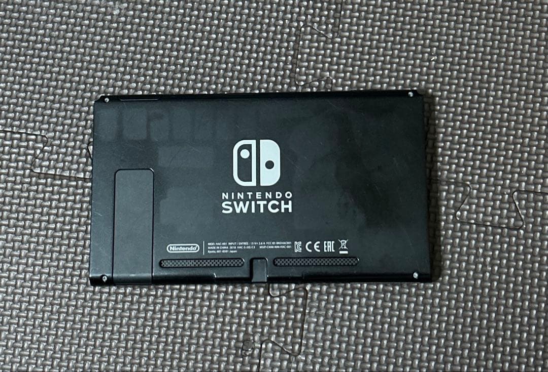 Nintendo switchニンテンドースイッチ　本体 コントローラー付き