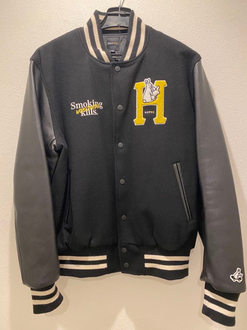 FR2 HUF パイルロゴ スタジャン L 袖レザー　ワールドワイド