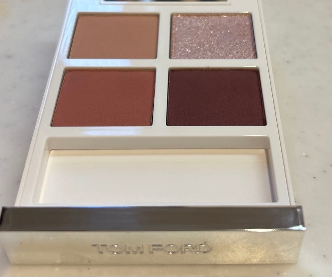 トムフォード　ソレイユアイカラークォード01SNシャレーミンク　1回使用のみ