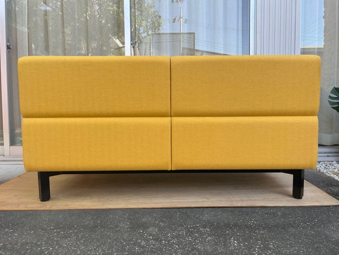 シンプルモダン　2Sソファ　ミッドセンチュリー　北欧スタイル　イエロー