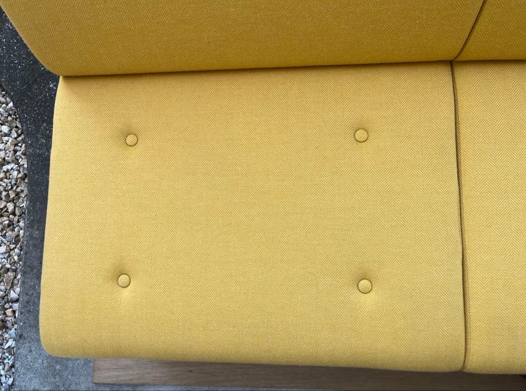 シンプルモダン　2Sソファ　ミッドセンチュリー　北欧スタイル　イエロー