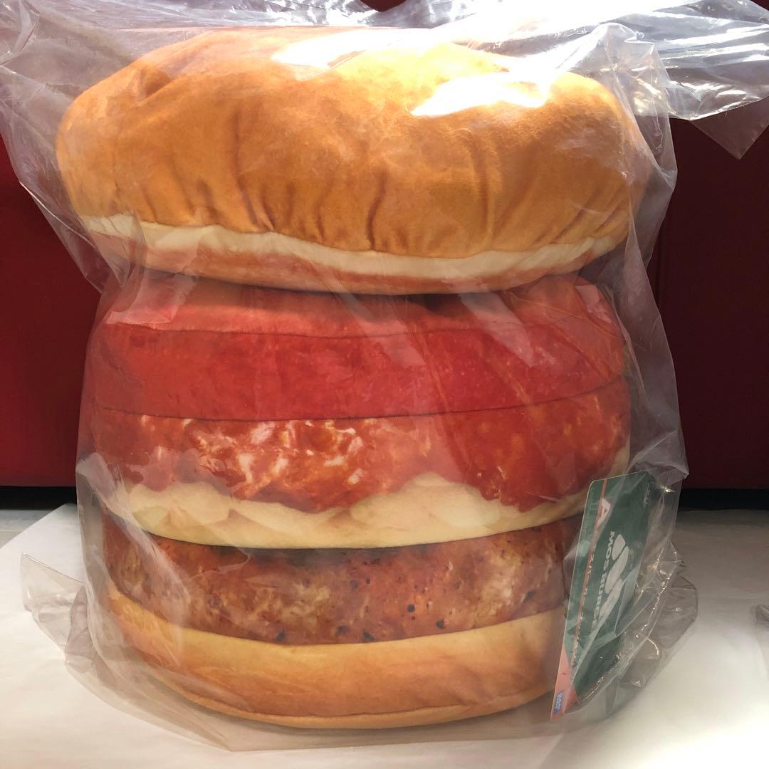 一番くじ　モスバーガー　セミコンプリートセット　ラストワン　A　クッション　B