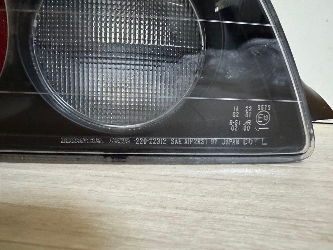 YBs2000(AP1)純正テールランプ左右ガスケット付き