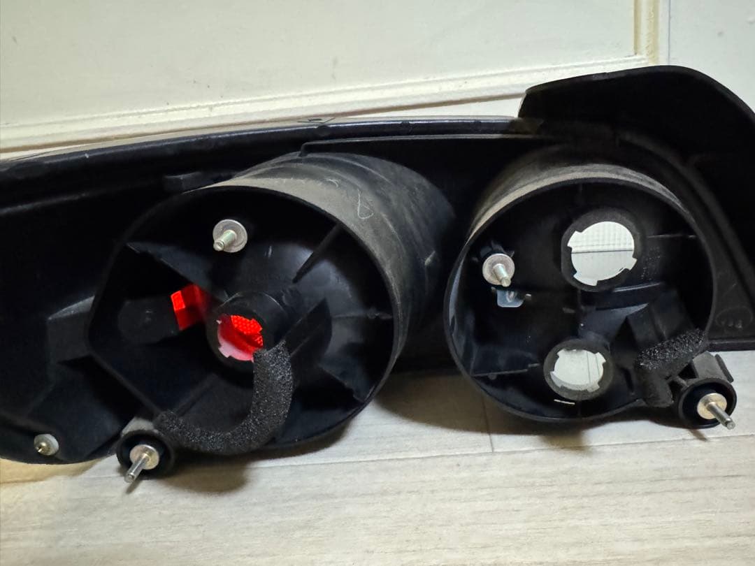 YBs2000(AP1)純正テールランプ左右ガスケット付き