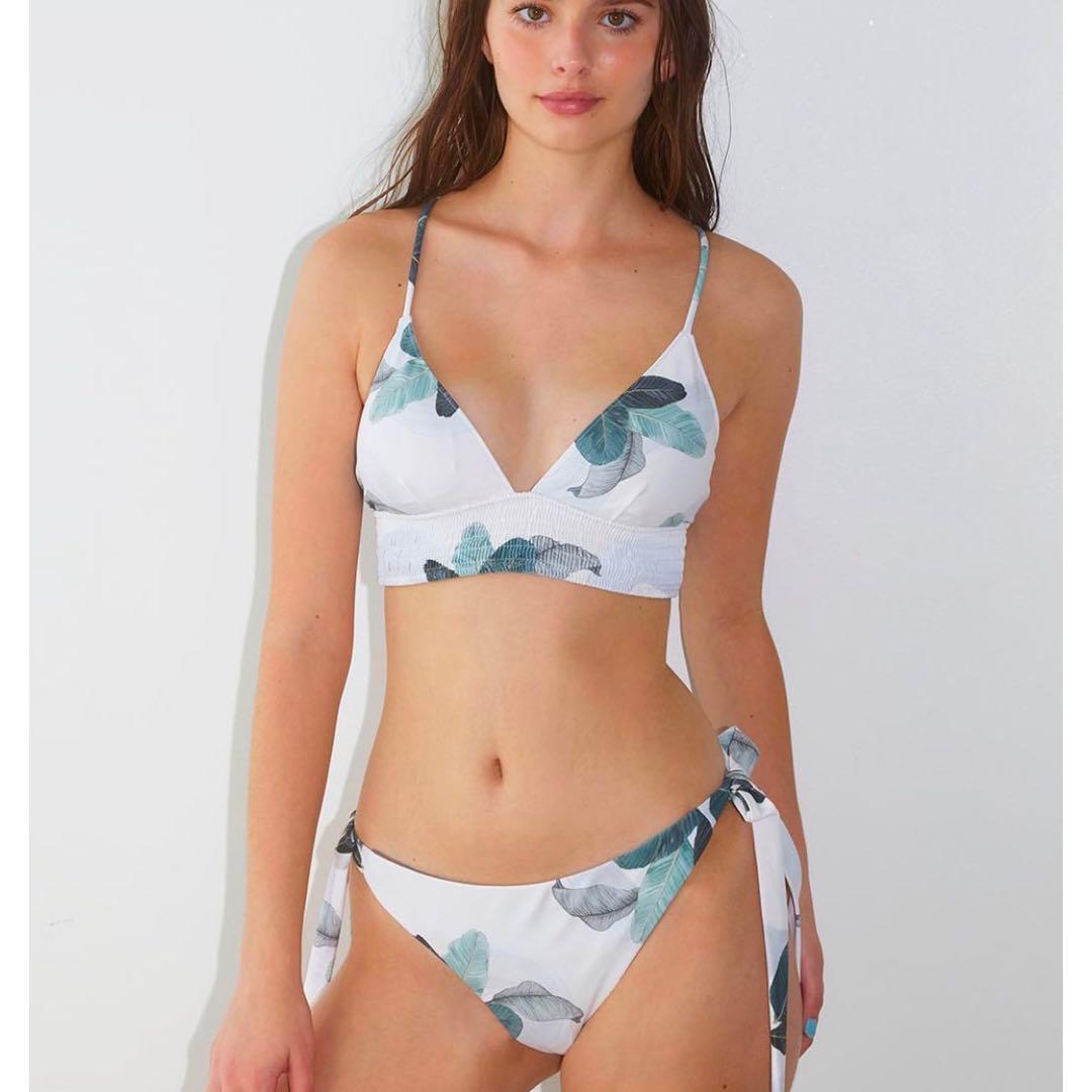 【新品】　ALEXIASTAM ビキニ　下のみ　L