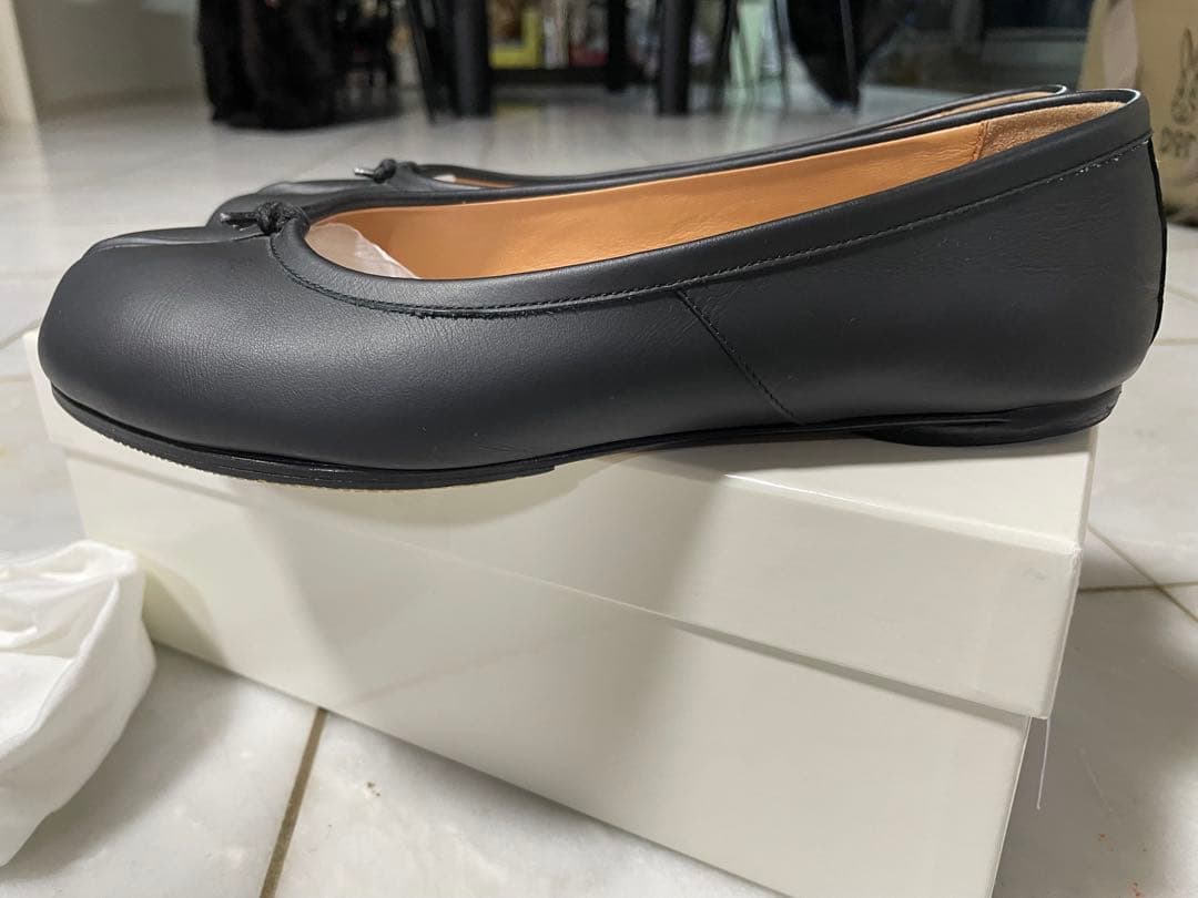 mimiです。マルジェラ　タビバレエシューズ37ブラックTABIバレエ