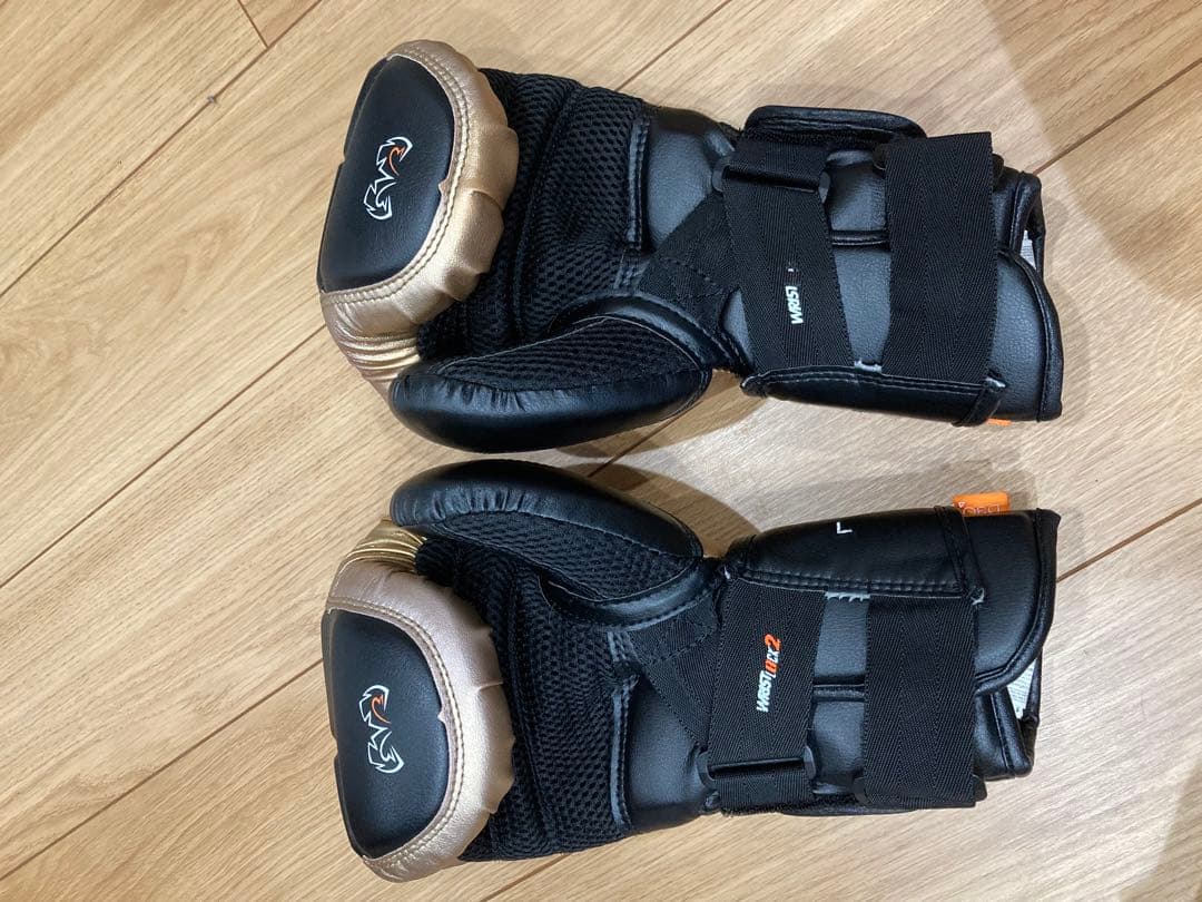 値下げしました！RIVAL D30 ボクシングバッググローブ ゴールド