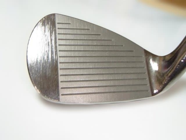 ”新品”ITOBORI (一刀彫) ハーフキャビティバック アイアン 9番ヘット