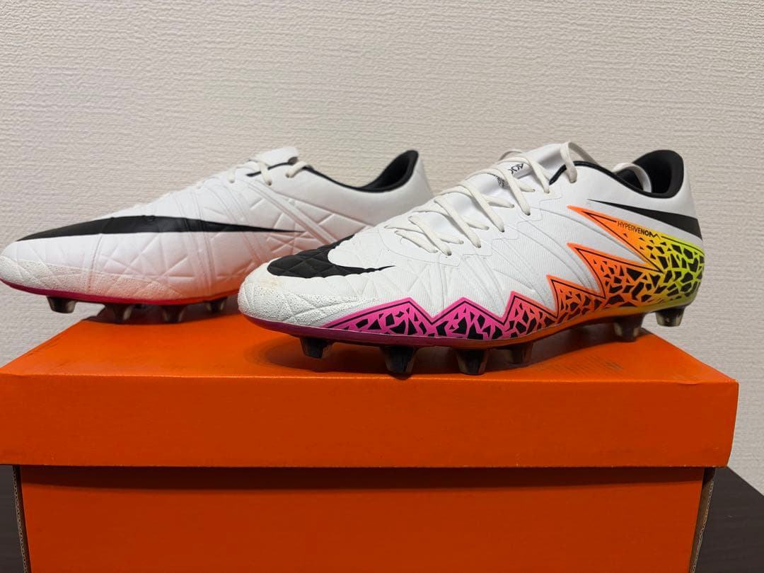 Nike サッカーシューズ ホワイト/カラフル