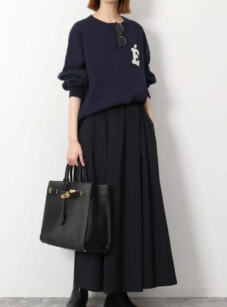 スローブイエナ☆新品タグ付き サガラ刺繍スウェットライクニット　ネイビー