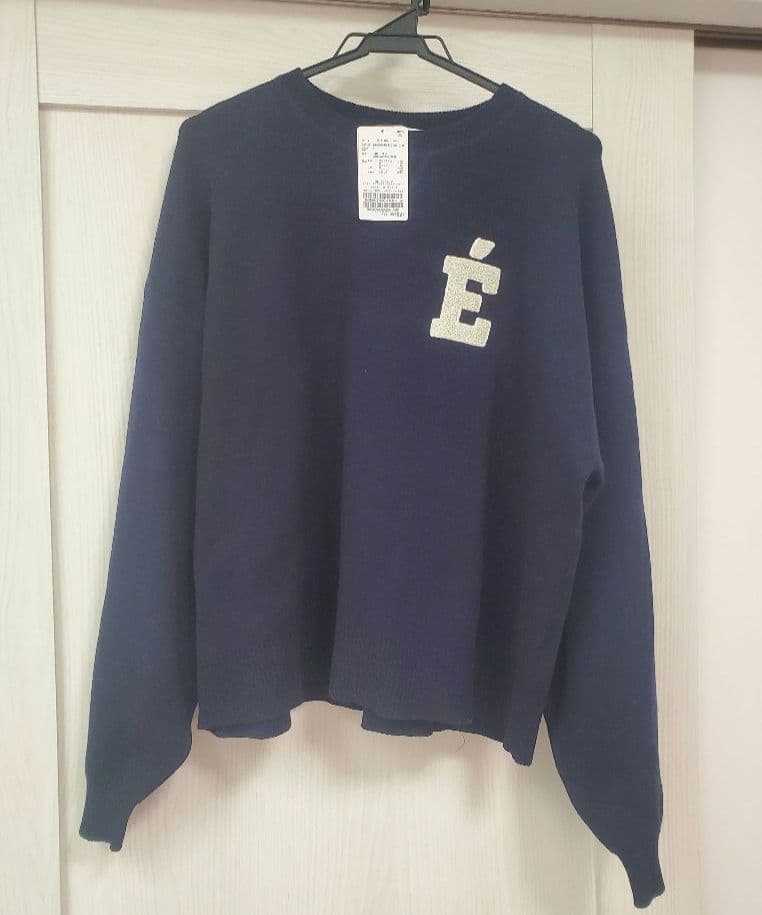 スローブイエナ☆新品タグ付き サガラ刺繍スウェットライクニット　ネイビー