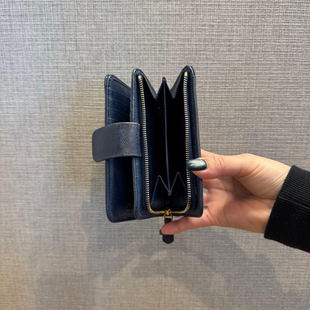 R*I様 プラダ サフィアーノレザー ロゴ 二つ折り財布 紺色