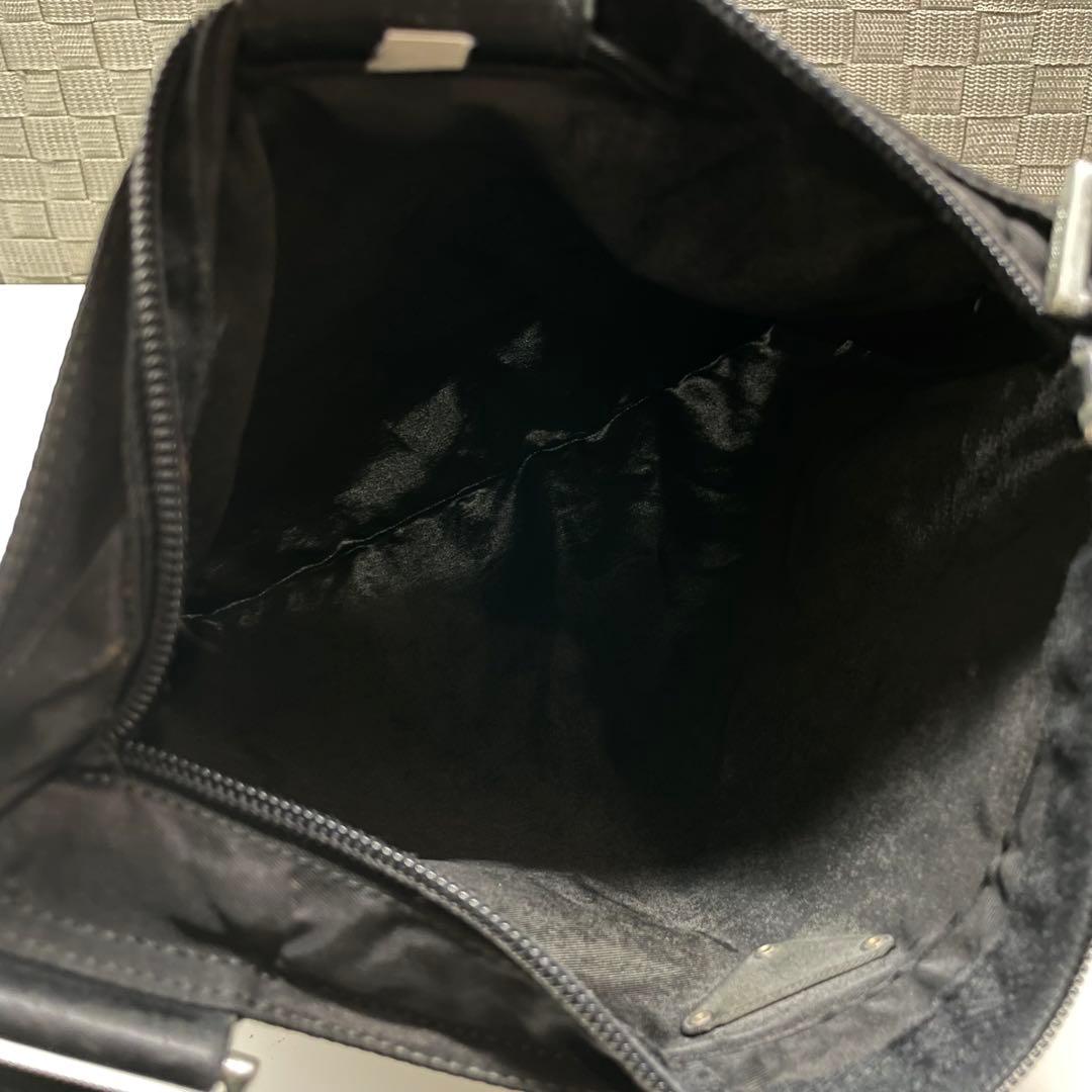 S*。様 PRADA ナイロン　ショルダーバッグ