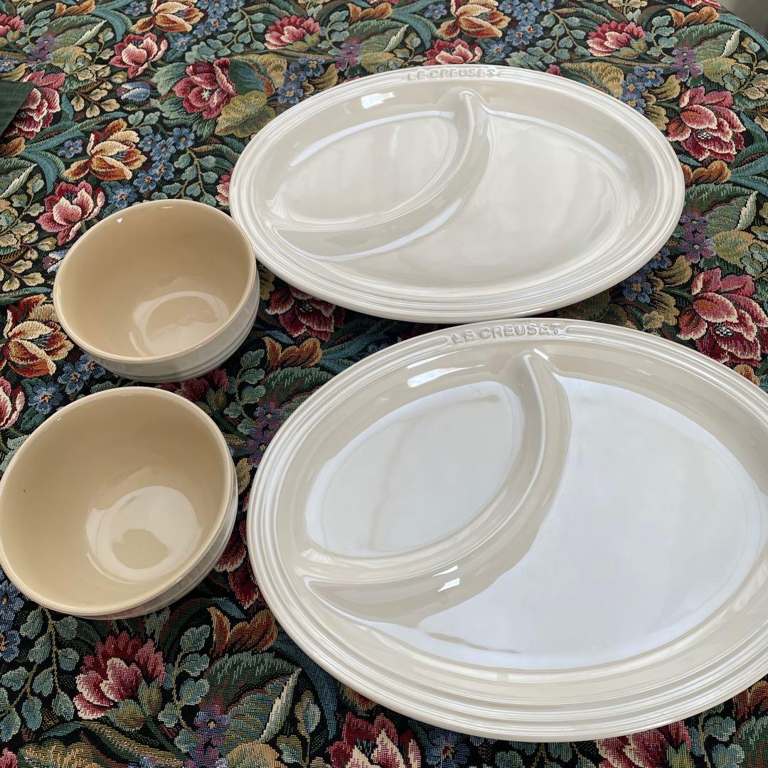 ルクルーゼ食器セット プレートとボウル