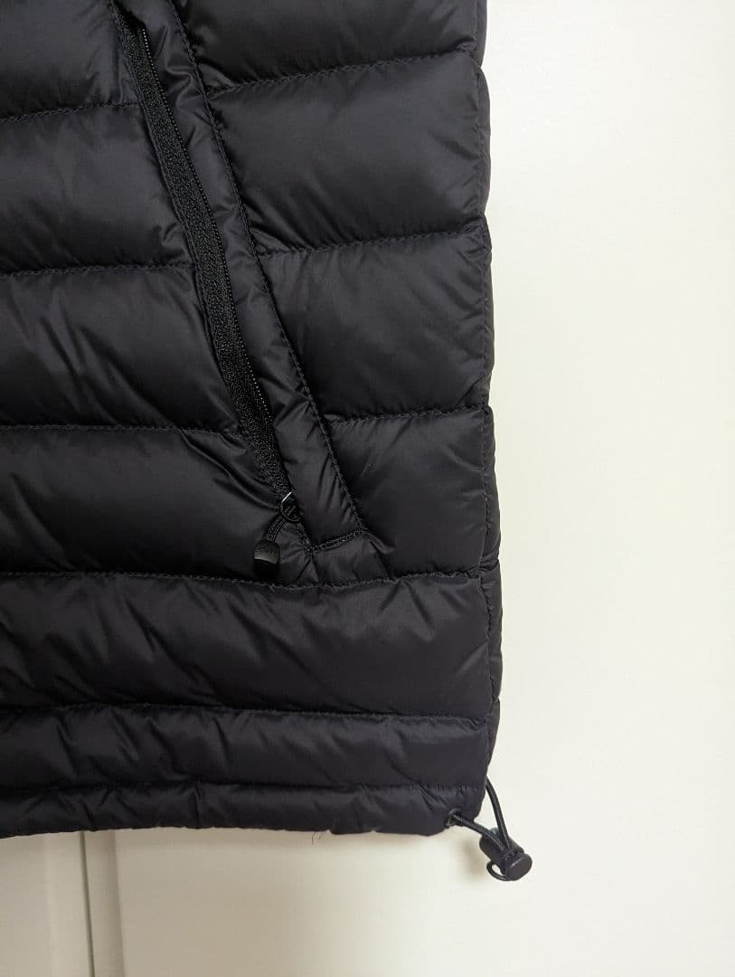 美品　DANTON ブラック ダウンベスト　40　Mサイズ