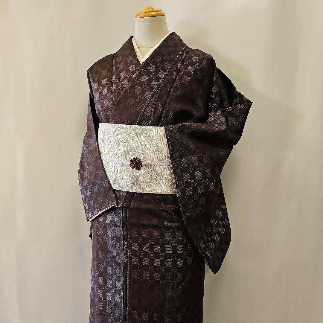 紬☆さが美謹製☆市松模様☆仕付け付き☆正絹☆とても美品な逸品