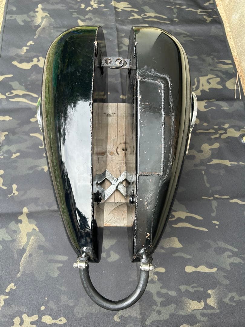 分割タンク　ハーレー　ワンオフ　マスタングタンク　ショベル　パンヘッド